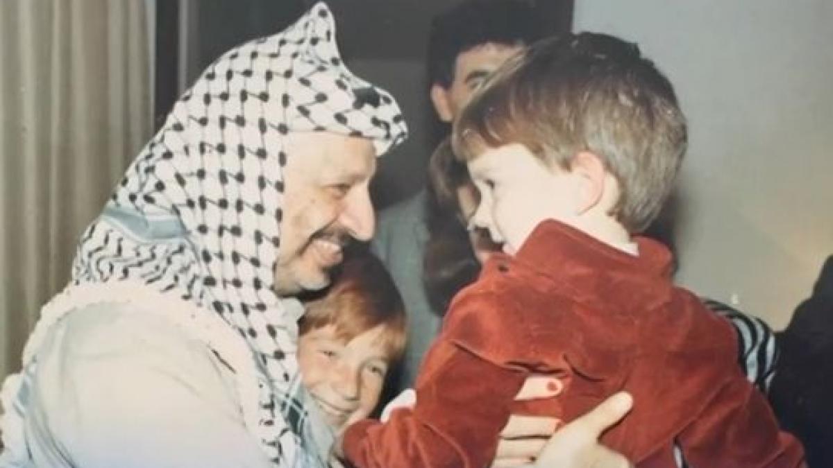 palestinianul care a facut din romania casa lui si imbraca echipa de tenis a romaniei