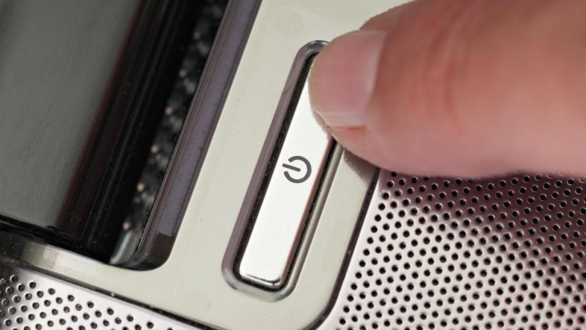 cel mai tare truc pe care sigur nu il stiai asa faci calculatorul sa se inchida singur cand vrei