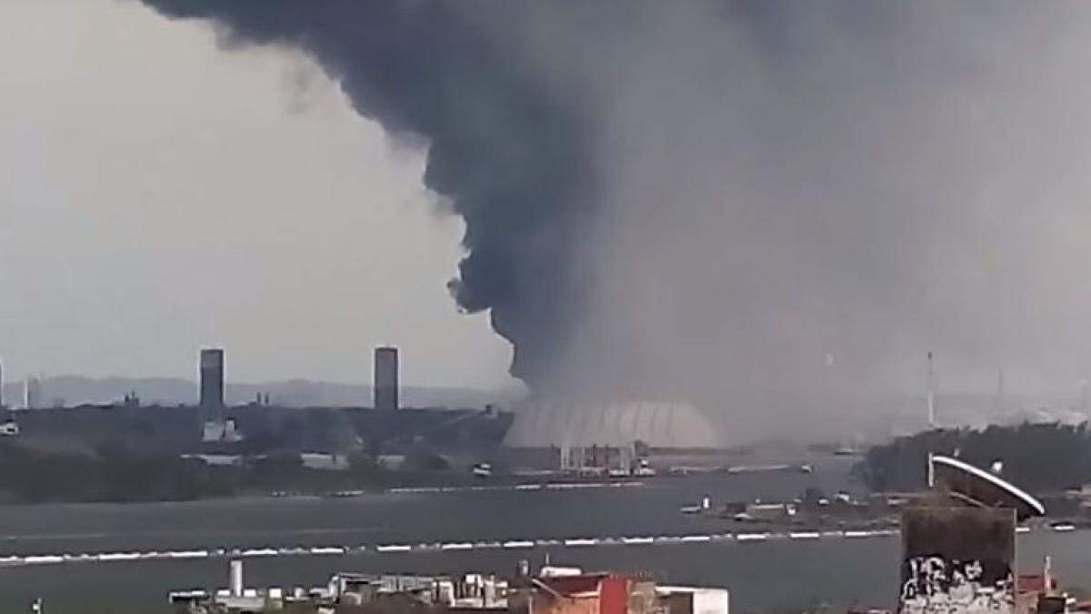 explozio uriasa rafinarie mexic