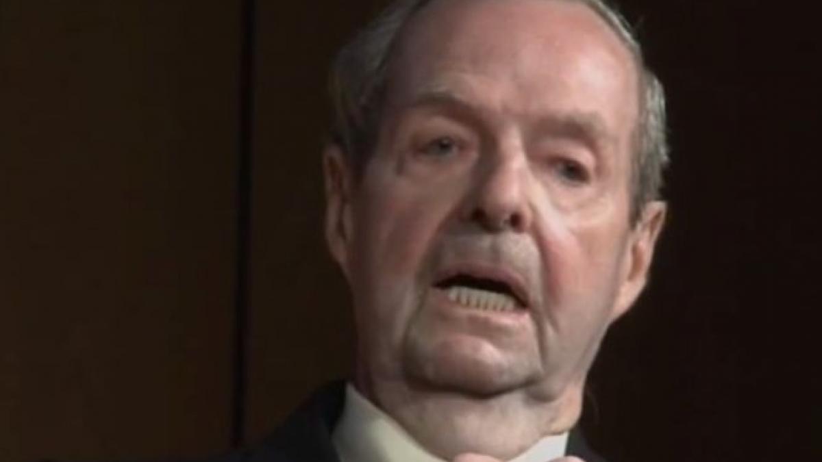 guy hamilton regizorul multor filme cu james bond a murit la 93 de ani