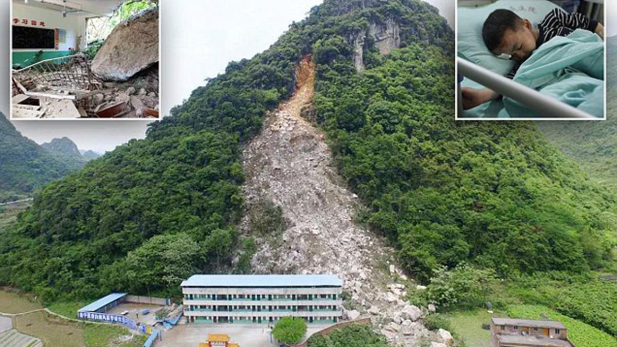 o scoala din china a fost inghitita de o alunecare masiva de teren