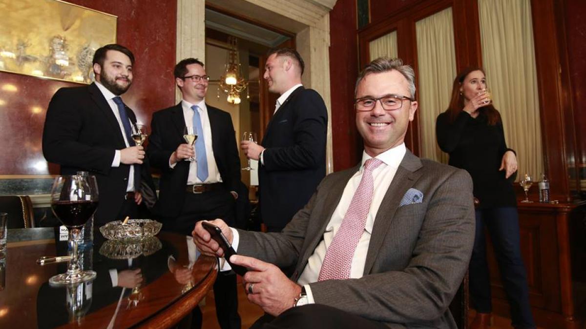 cutremur pe scena politica europeana candidatul extremei drepte castiga primul tur al