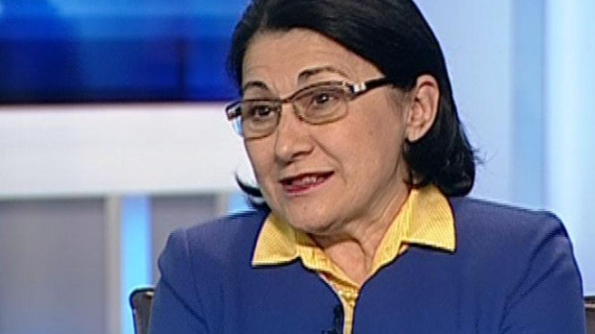 ecaterina andronescu nu sunt ofiter acoperit