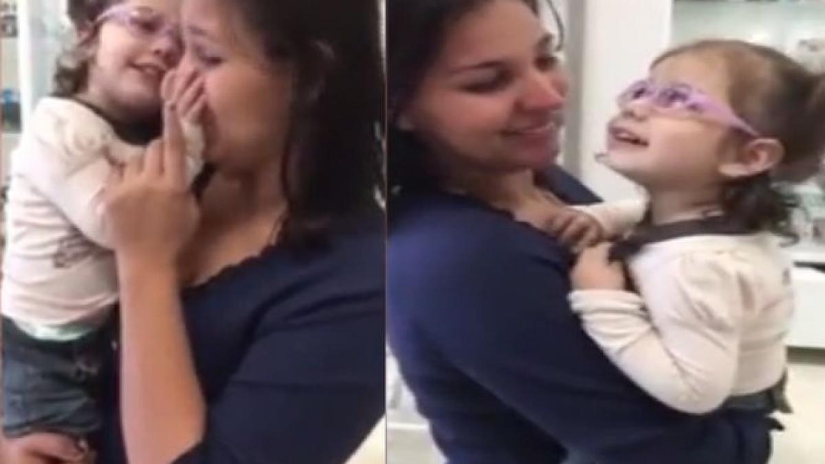 o fetita oarba isi vede pentru prima data mama e un adevarat miracol spun medicii video