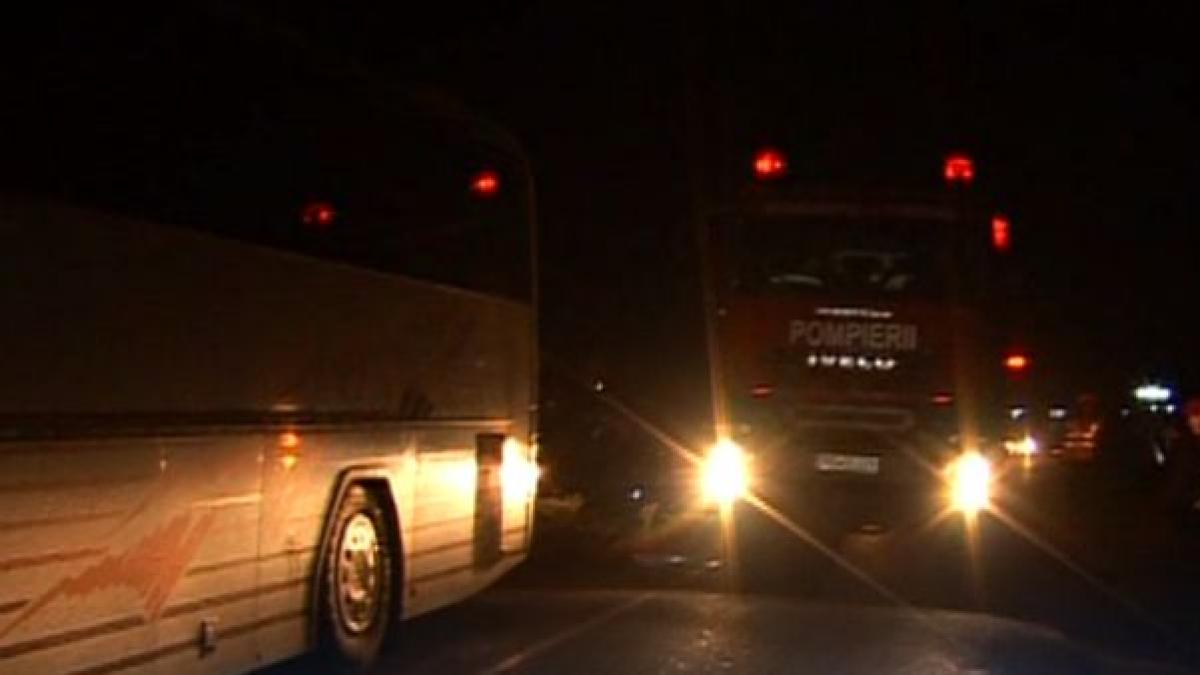 un autocar cu 29 de pasageri a fost implicat intr un grav accident operatiune dramatica de salvare