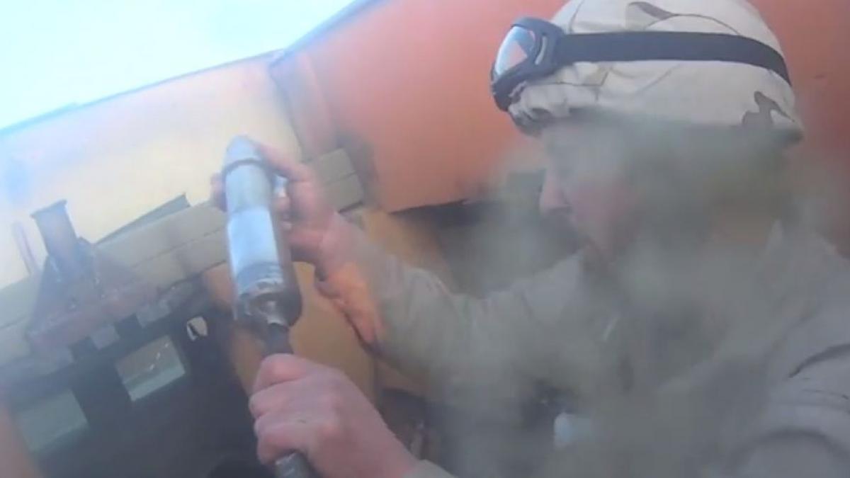 imaginile pe care statul islamic vrea sa le ingroape realitatea sumbra de pe campul de lupta