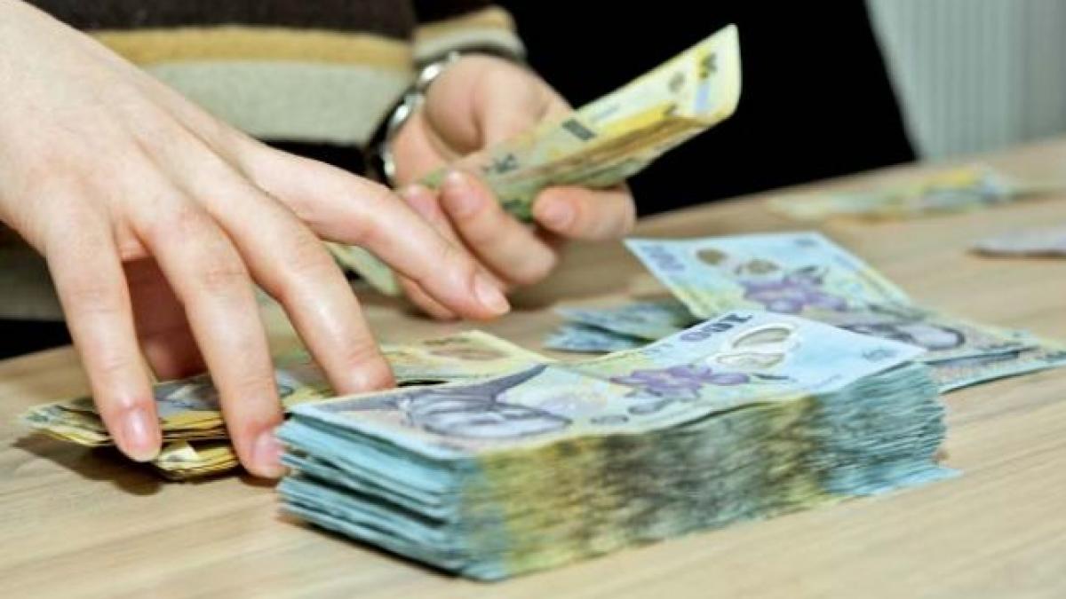 salariu minim angajati stat privat