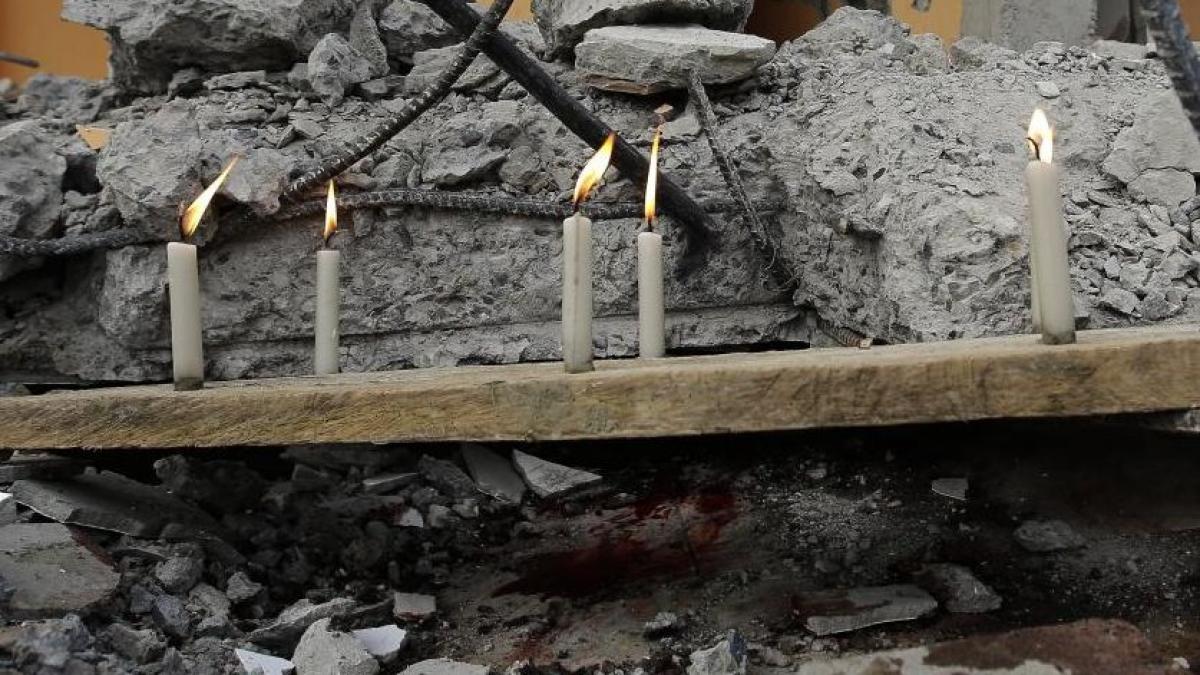 barbat ecuador cutremur viu victime