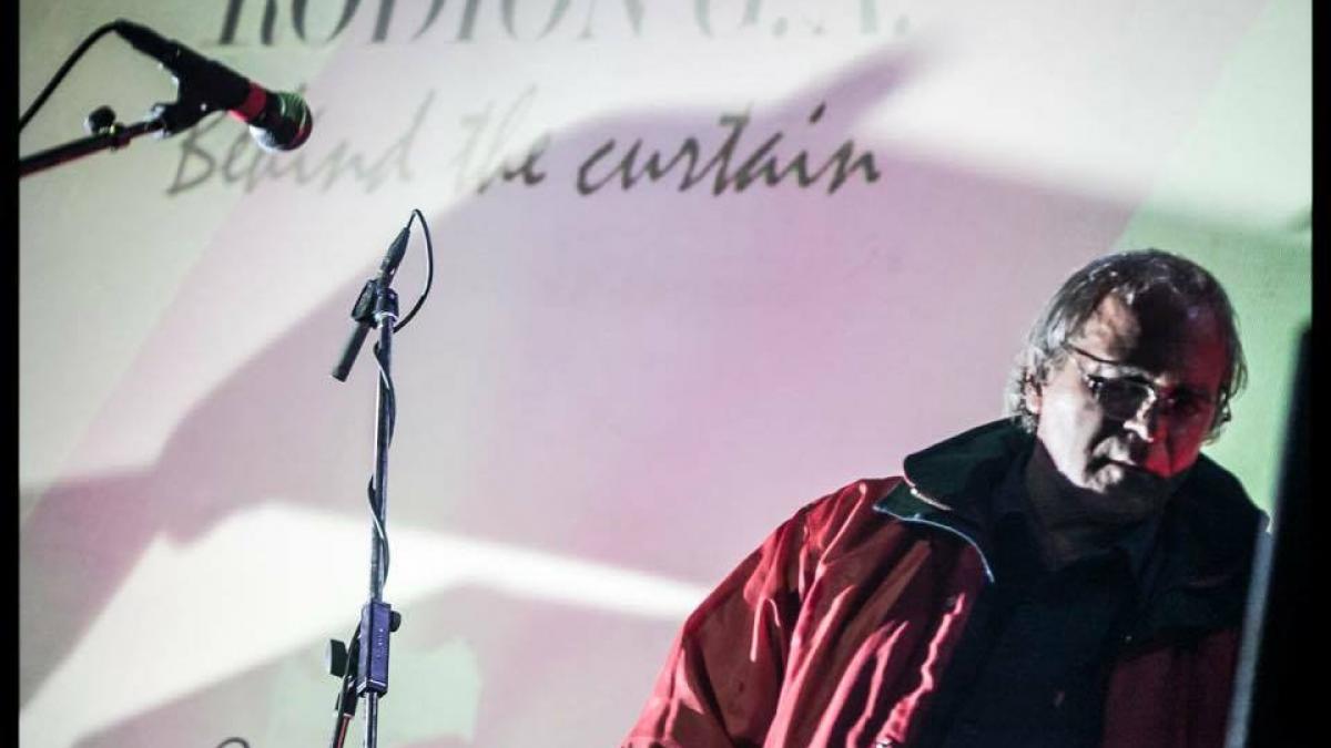 o legenda a muzicii revine pe scena in romania