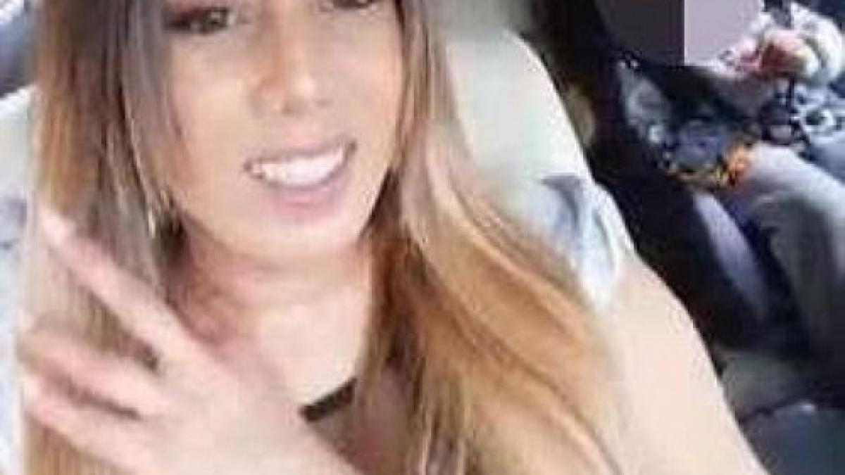 si a facut un selfie in masina internautii au criticat o insa dur