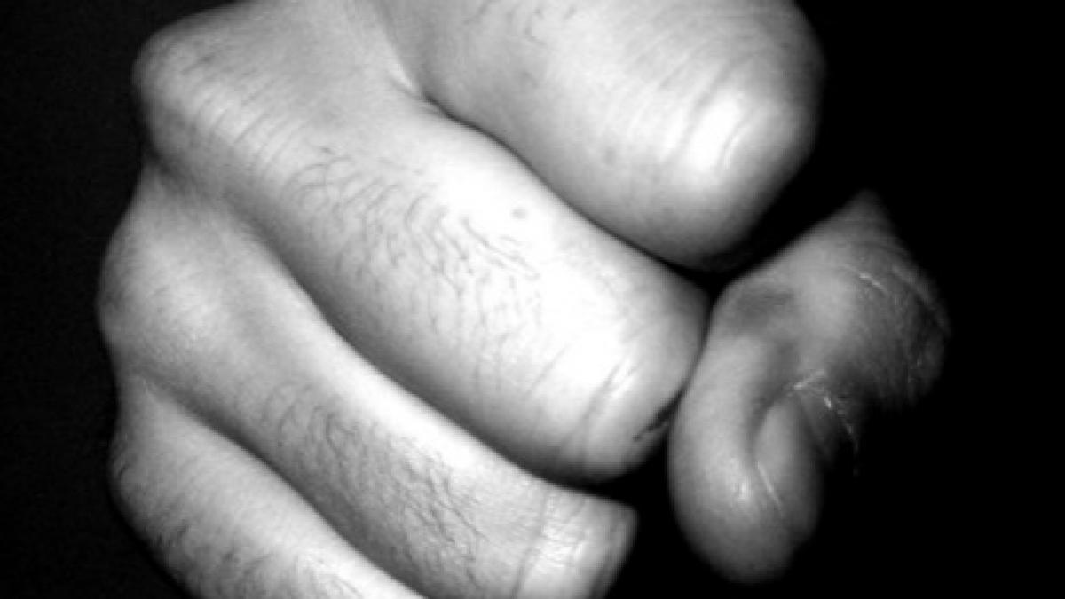 bataie in parlamentul turciei de ce si au impartit pumni si picioare demnitarii