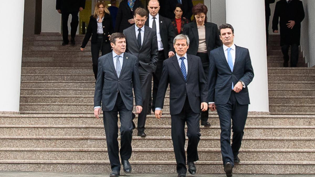 consilierul lui dacian ciolos reclamat la dna pentru prea multa transparenta