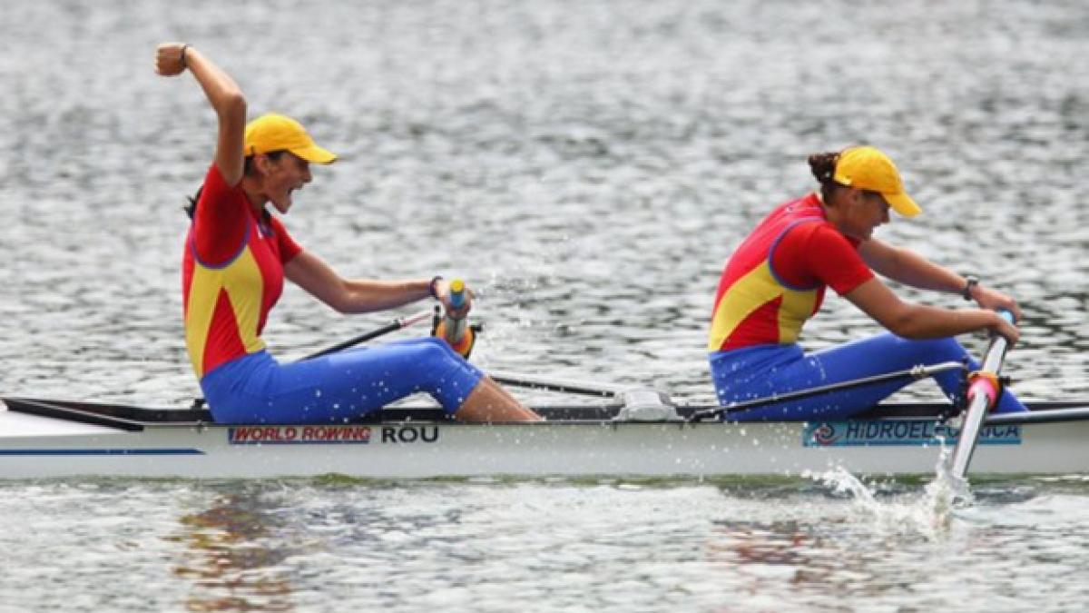 echipajul feminin de dublu rame fara carmaci al romaniei medaliat cu bronz la europene