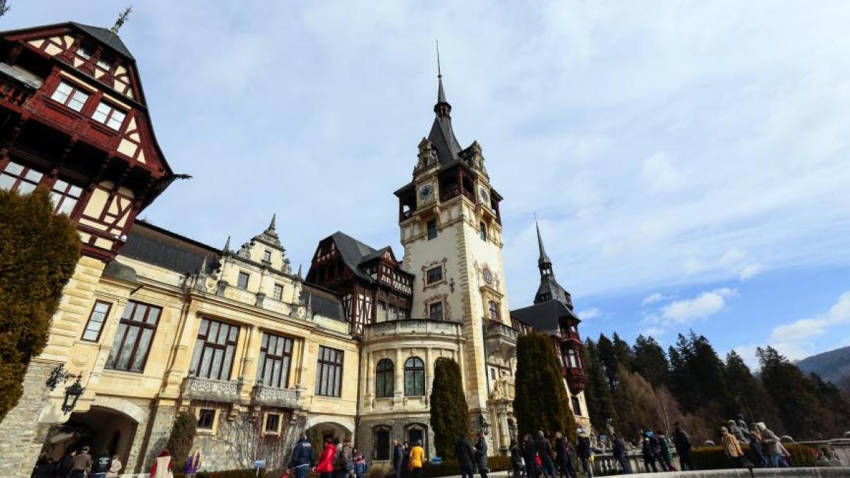 sarbatoare coroana 150 de ani