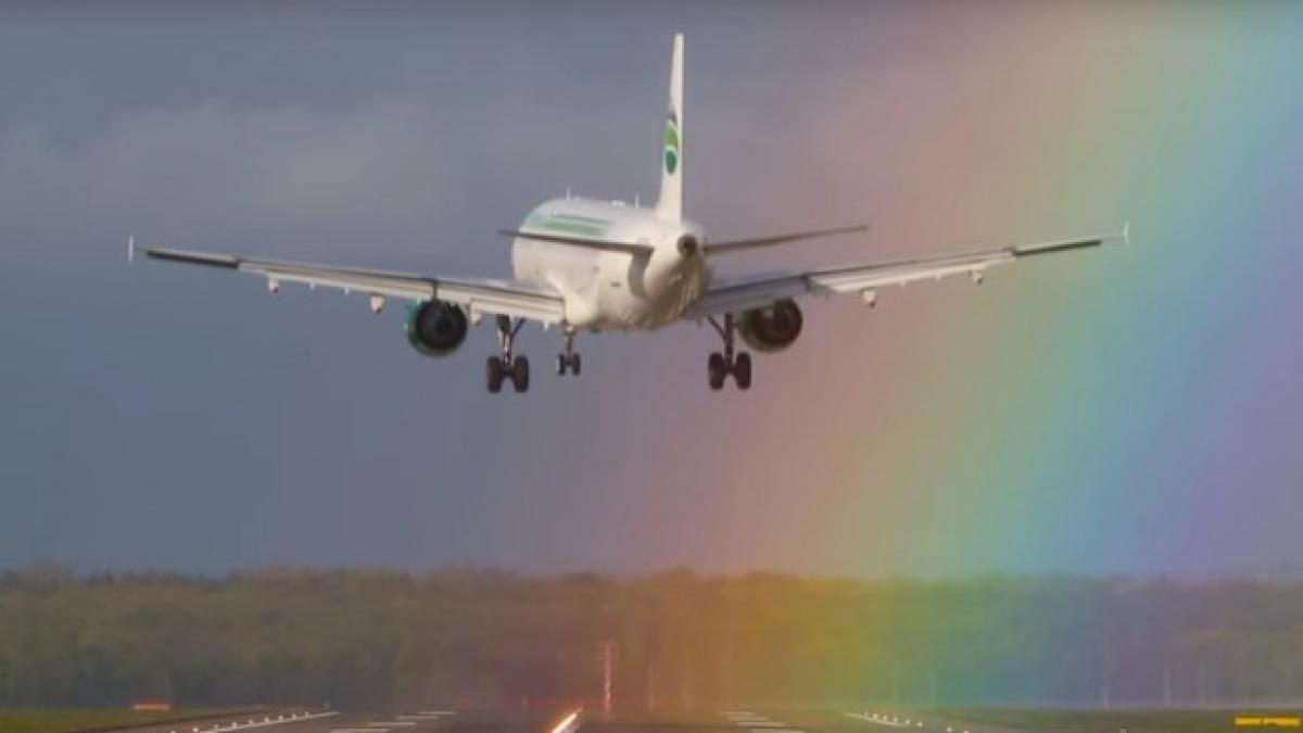 avion aeroport germania curcubeu