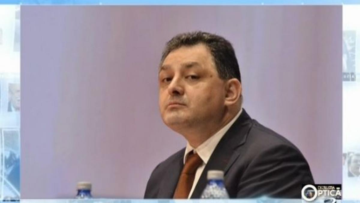 deziluzia optica felix rache vanghelie