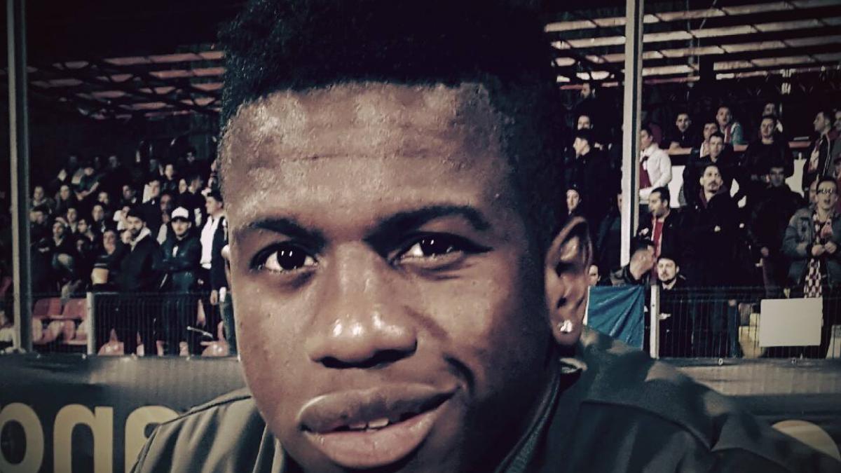 dinamo trimite trofeul in camerun la mormantul lui ekeng daca castiga cupa romaniei