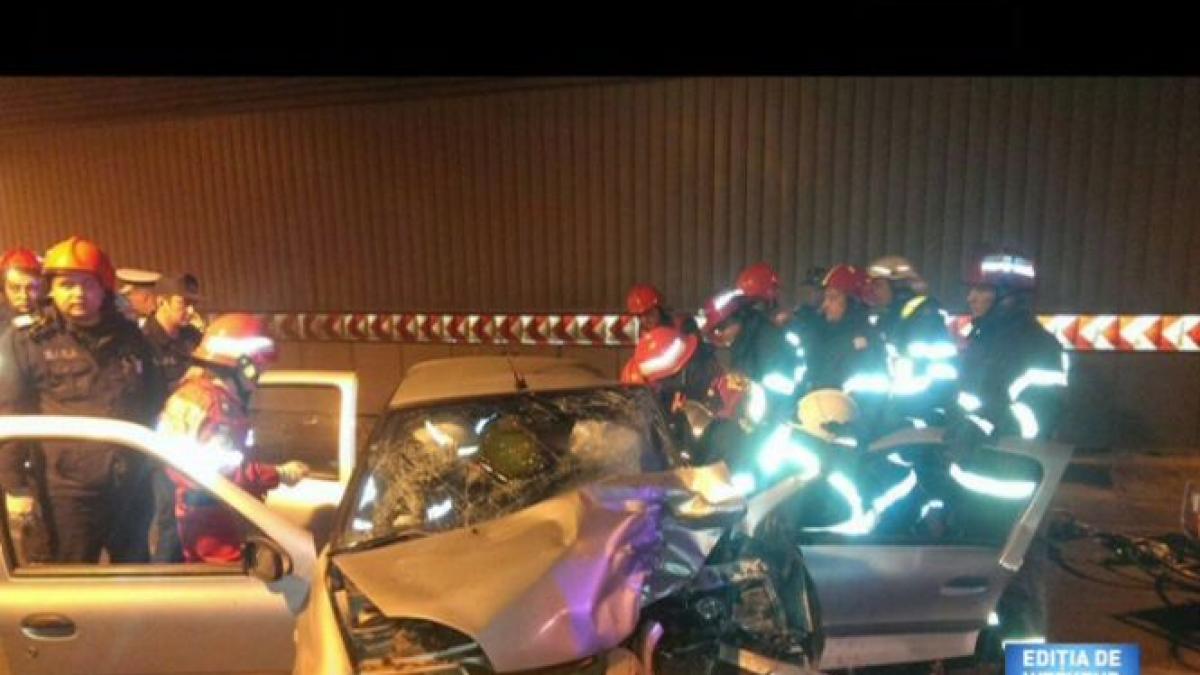 accident grav cu doua victime in zona unirii traficul este inchis