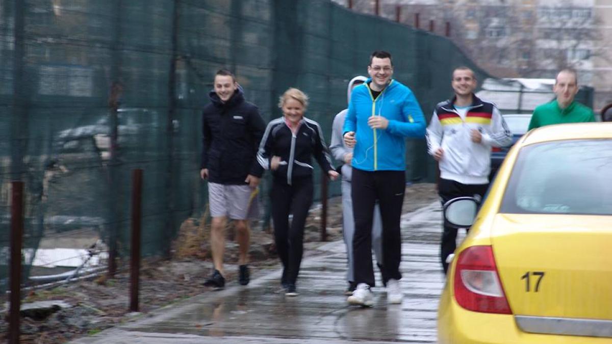 candidatul pnl la primaria sectorului 5 ovidiu raetchi incident neplacut in plina campanie a fost