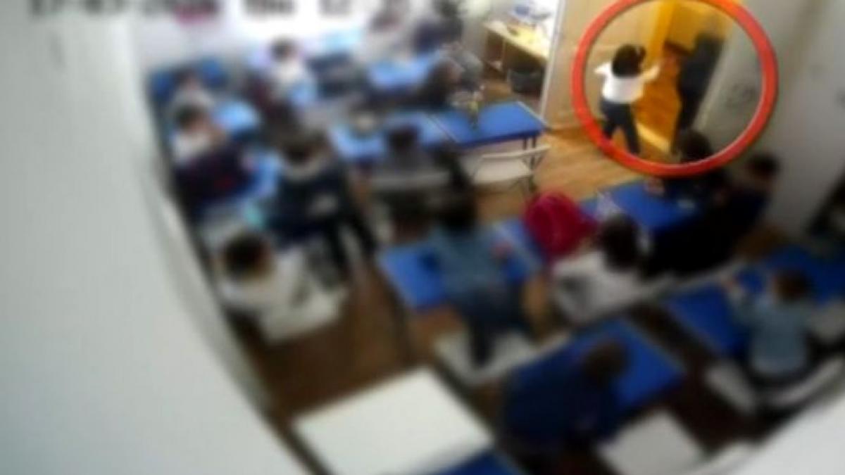 noi imagini din gradinita groazei ce le facea directoarea copiilor