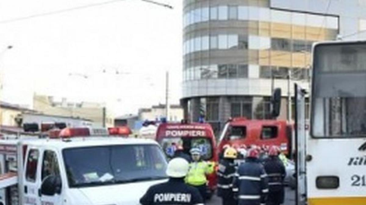 accident cumplit pe linia tramvaiului 21 din bucuresti