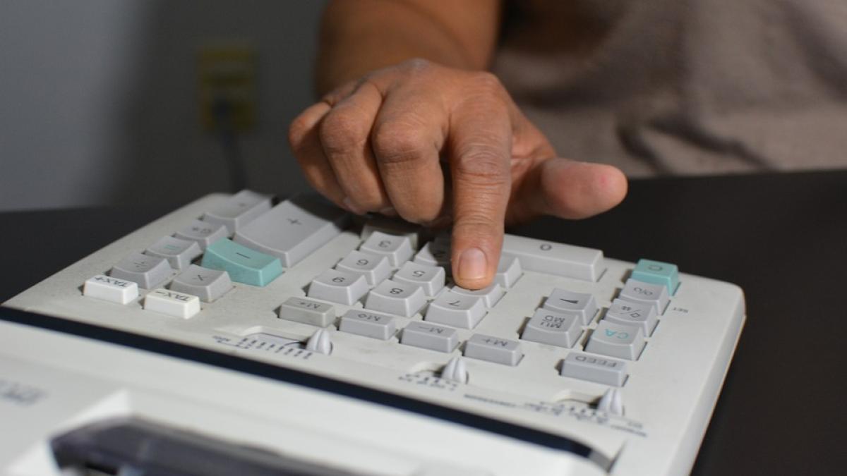 o botosaneanca evazionista la 75 de ani femeia datoreaza o avere la stat