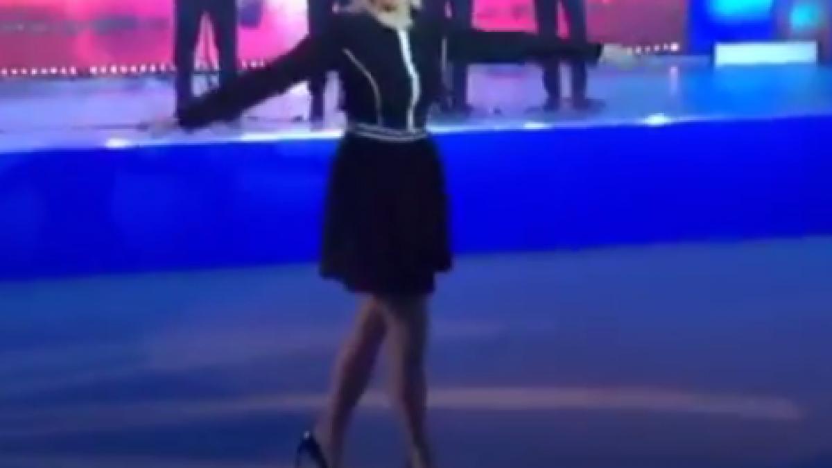purtatoarea de cuvant a ministerul de externe rus a dansat in fata jurnalistilor