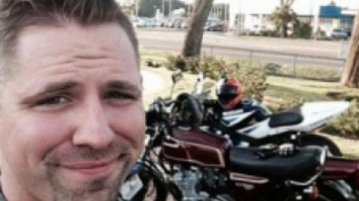 a postat pe facebook un mesaj apoi a fost ucis e cutremurator ce a putut sa scrie