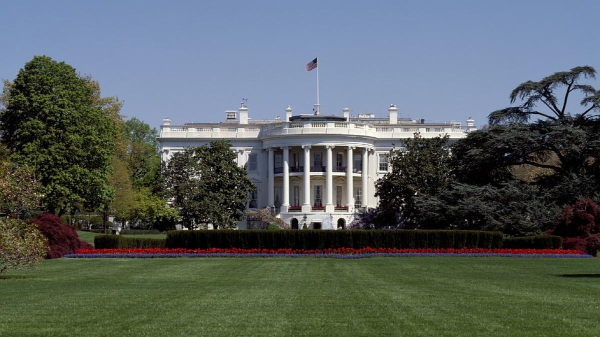 cod rosu la casa alba focuri de arma la resedinta lui barack obama