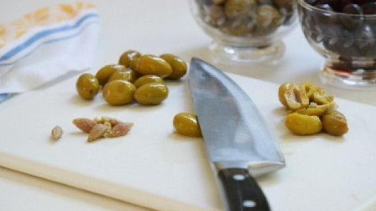 incredibil de ce trebuie sa inghiti un sambure de maslina in fiecare zi sigur nu stiai asta