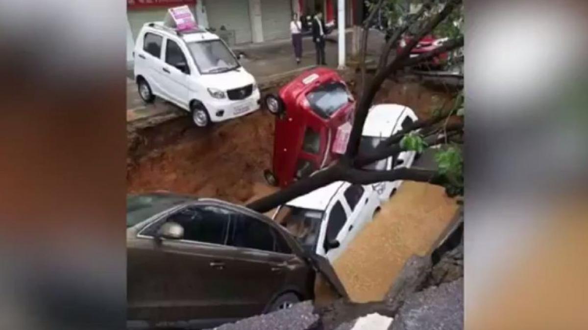 gropi asfalt patru masini