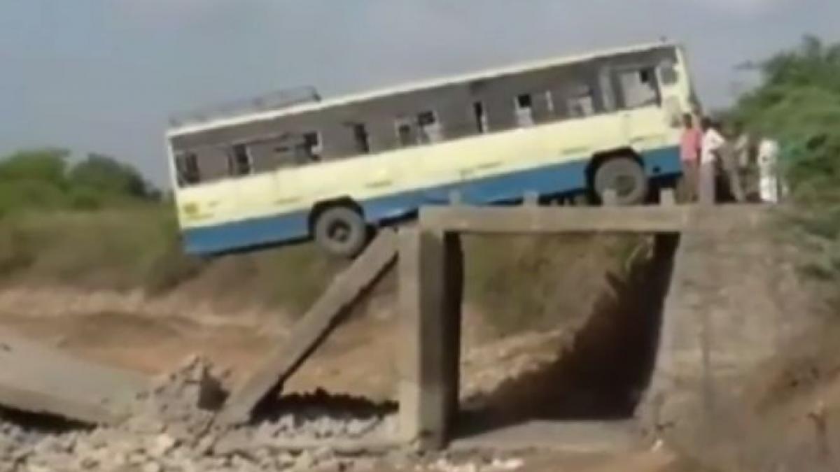 india autobuz pod prabusit