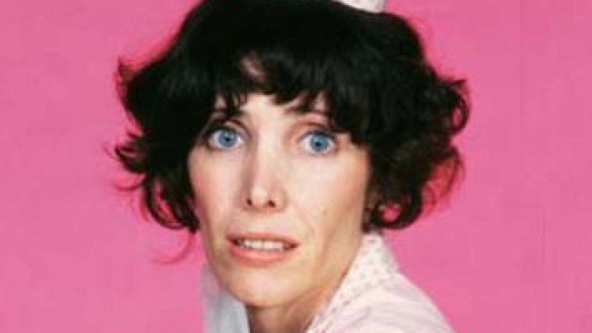 caz ciudat o mare actrita a murit iar sotul ei a tinut totul secret timp de cinci luni