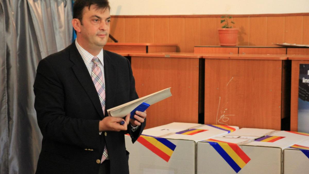 rares manescu face cadouri de milioane de euro inainte de a pleaca din primarie