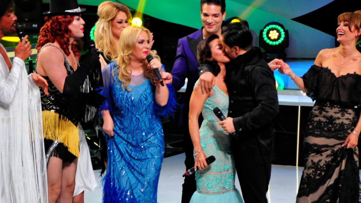 liviu varciu o cere de sotie pe nicoleta nuca si o saruta cu foc