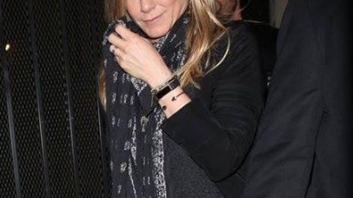 mama actritei jennifer aniston nancy dow a murit la 79 de ani