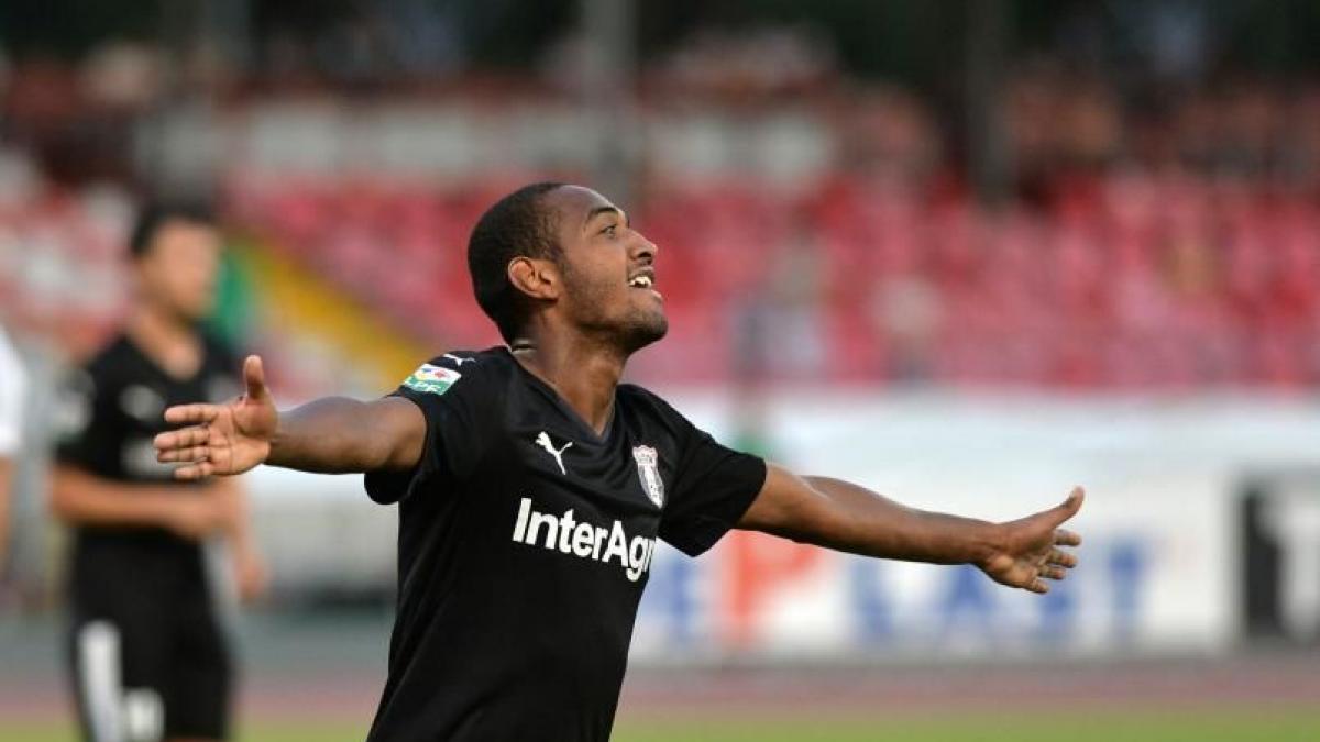 guvern cetatenie romana sportivi william de amorim si orlov yevhenii