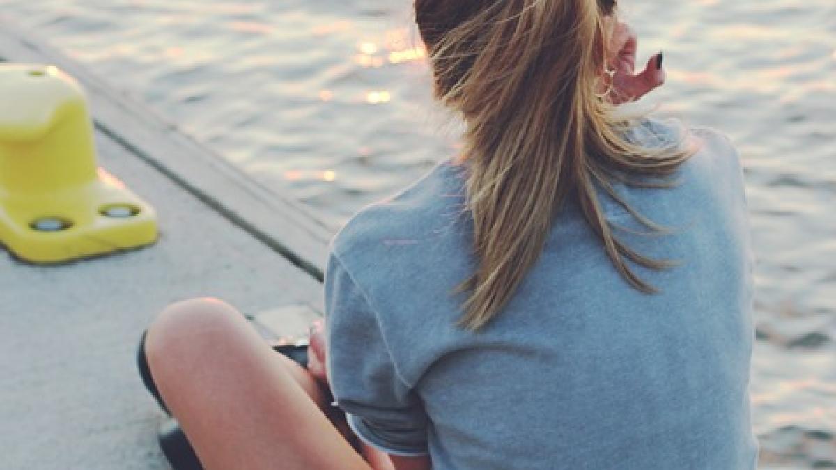 adolescenta de 14 ani violata in grup dupa ce s a indragostit pe facebook