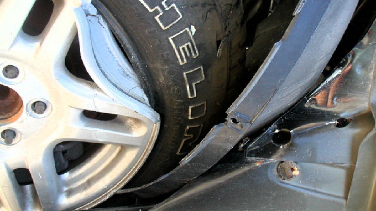 la un pas de tragedie un camion care transporta substante chimice s a rasturnat pe dn12 traficul