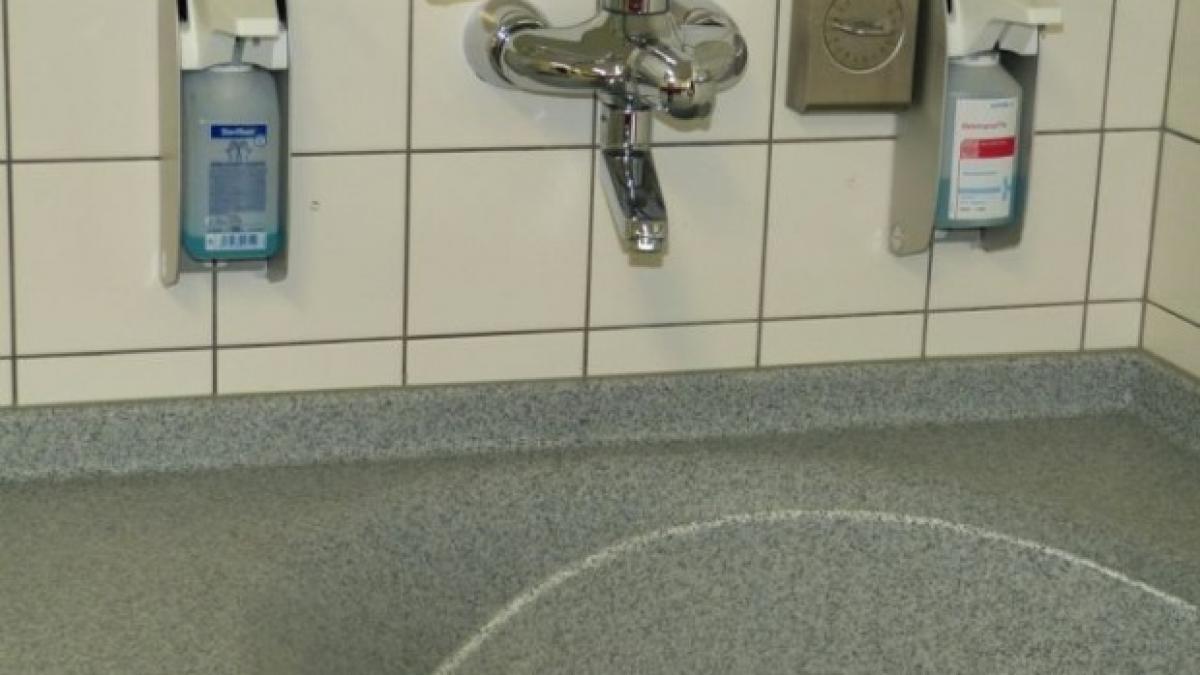 dexinfectantii hexi pharma sunt inca folositi la spitalul judetean din suceava