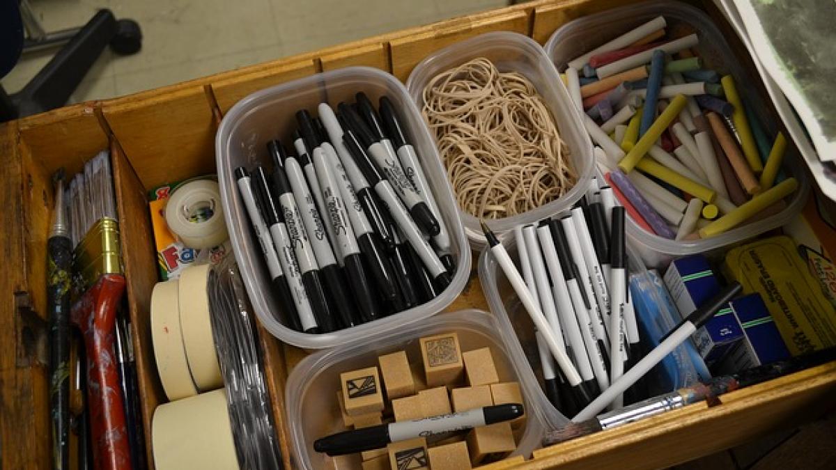 obiectul din sertarele romanilor care ar putea valora 20 000 de euro