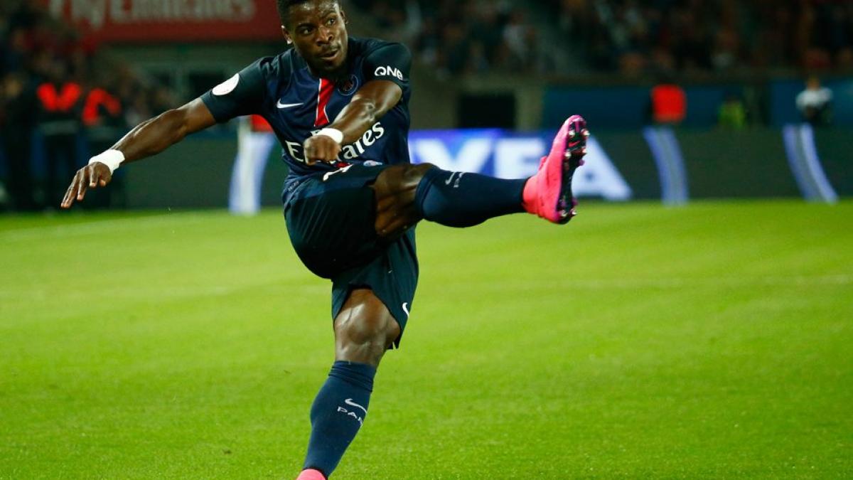 un jucator al lui psg va fi judecat dupa ce a lovit un politist