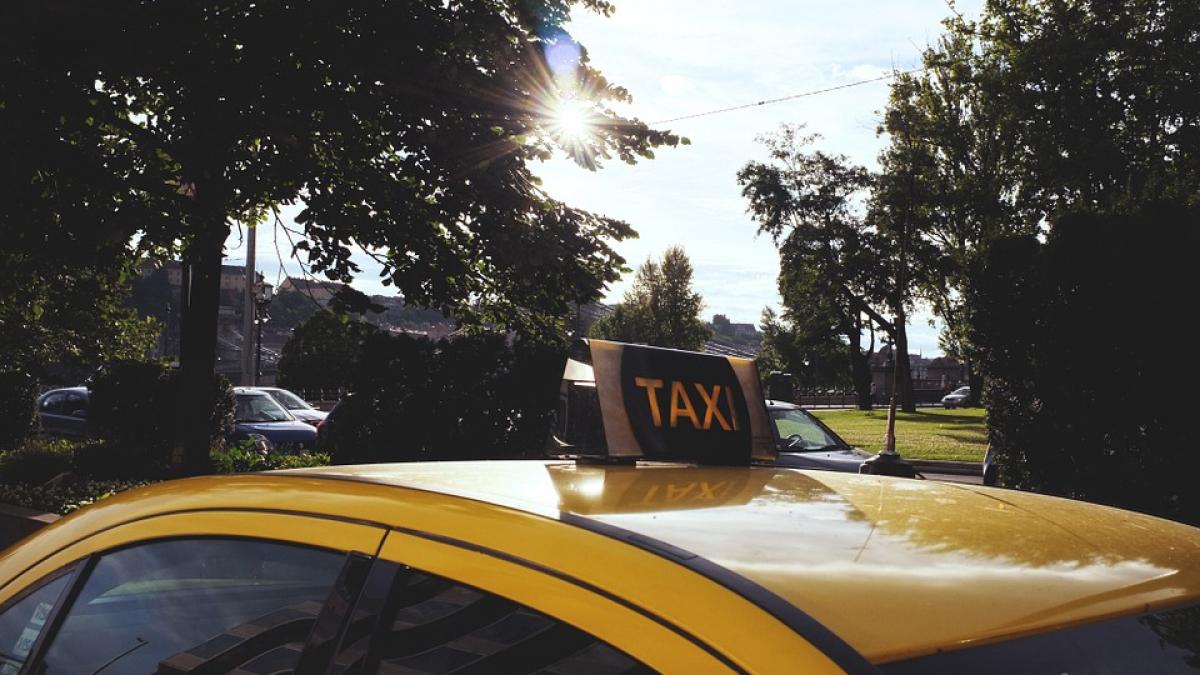 alerta in bucuresti un taximetrist a dat alarma dupa ce a gasit un pachet suspect