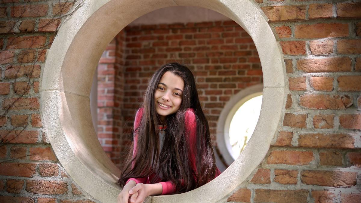 o tanara din romania a cucerit juriul de la america s got talent