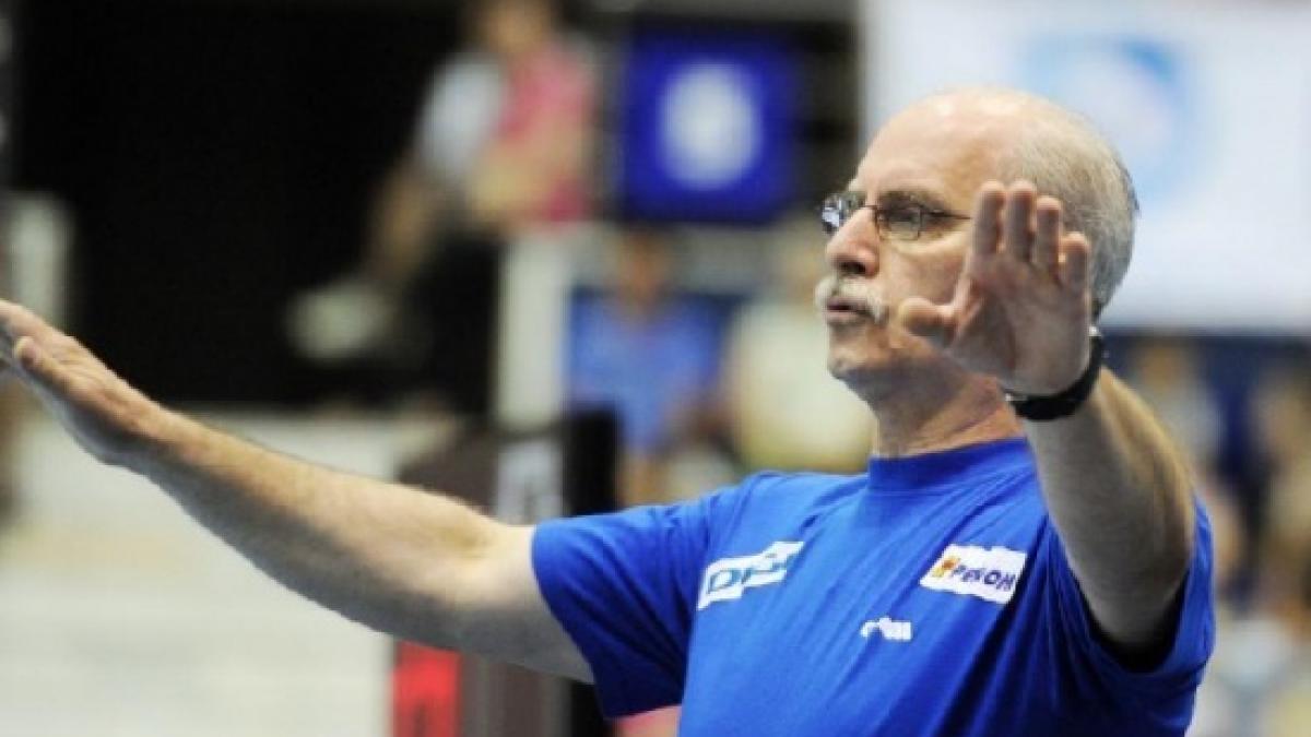 prima reactie a lui octavian bellu acuzat de maria olaru ca le ar fi batut pe gimnaste poate scrie