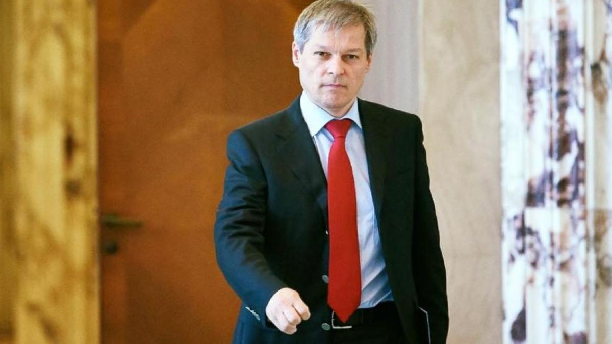 premierul dacian ciolos sunat de omologul moldovean