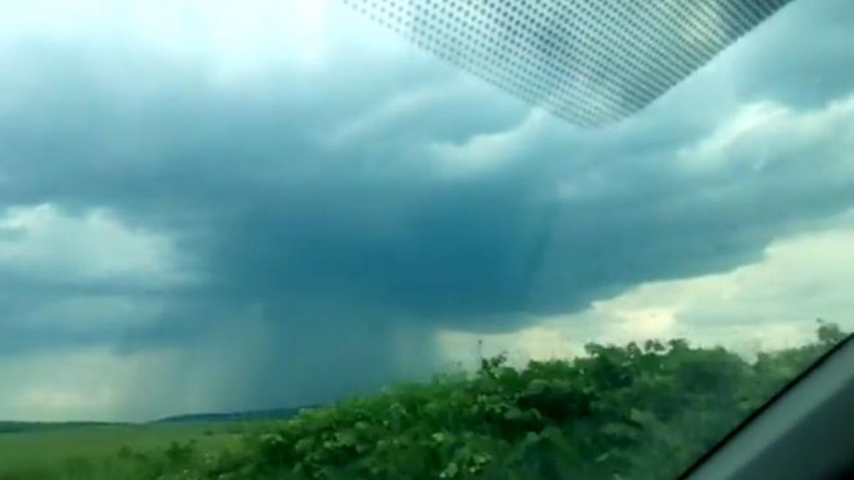 fenomenul meteo extrem filmat la iasi inaintea prabusirii elicopterului smurd