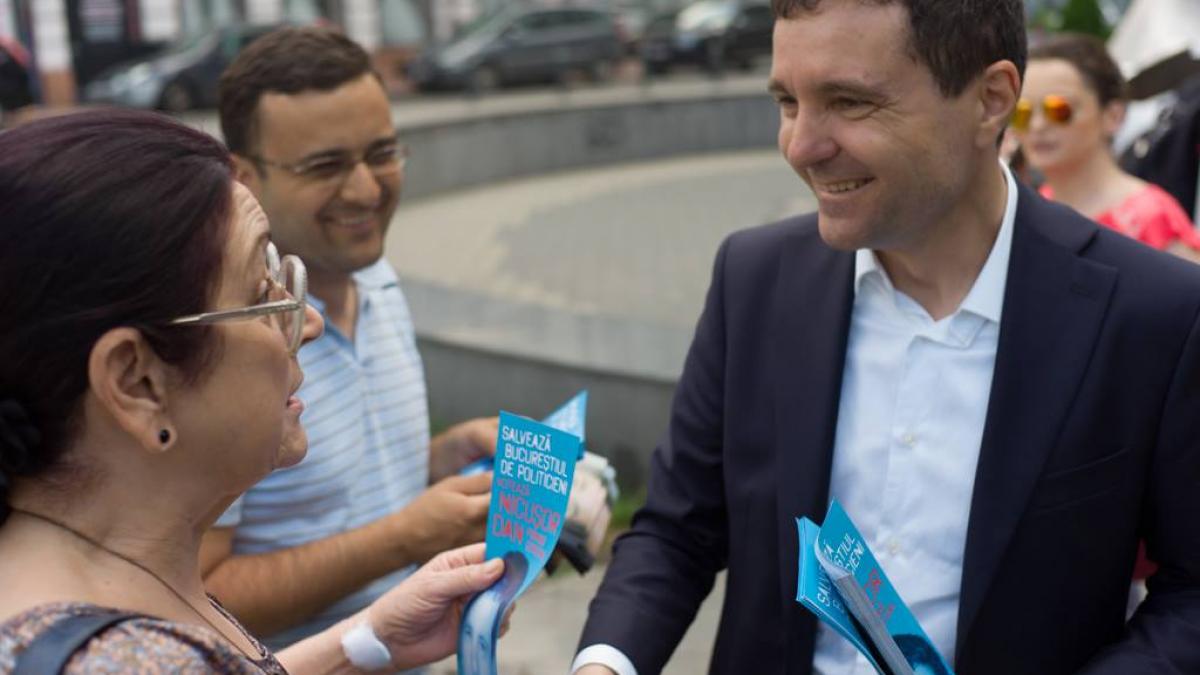 nicusor dan foto surprinz