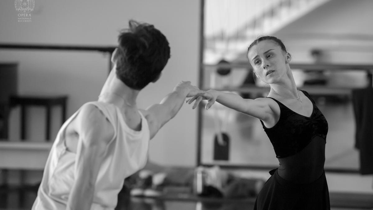 premiera nationala trei lucrari coregrafice semnate de jerome robbins william forsythe si george