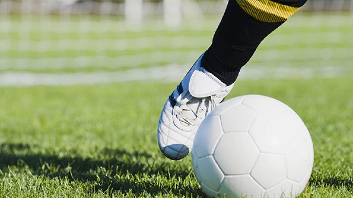 record mondial la fotbal cel mai mare numar de jucatori si cel mai lung meci din istorie